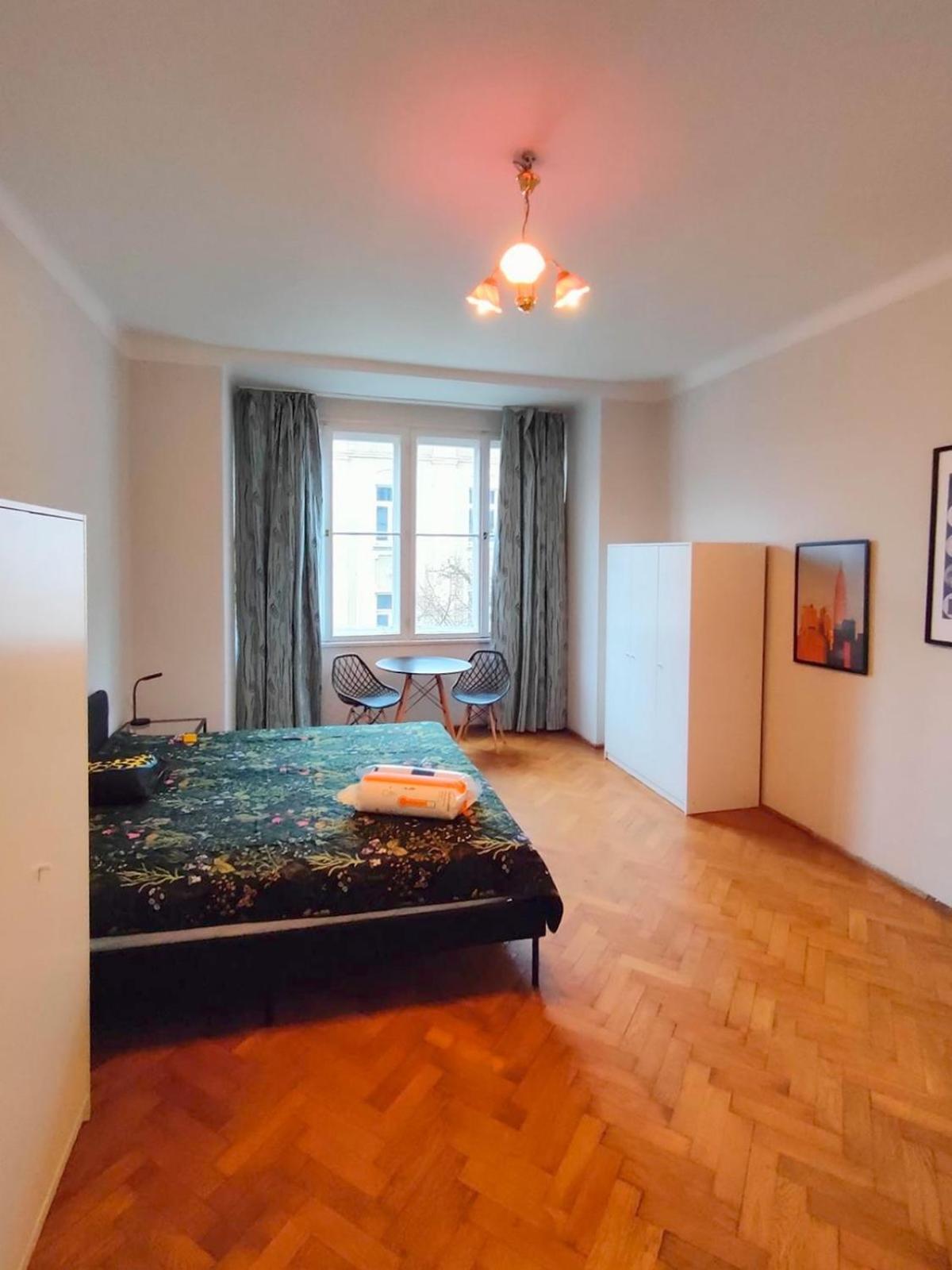 Retro Apartmentments Lobzowska Street Krakow Bagian luar foto